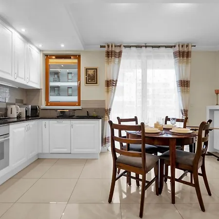 Kasprzaka - Balcony, Targi Expo - By Rentujemy