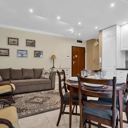 Kasprzaka - Balcony, Targi Expo - By Rentujemy Varsó